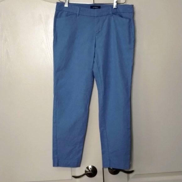 Old Navy Women's size 8 pixie mid-rise light blue chambray ankle  pant - Picture 1 of 10